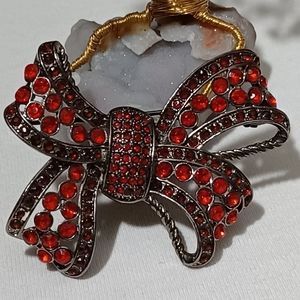 RED RHINESTON PIN/BROOCH ANTIQUE LOOK